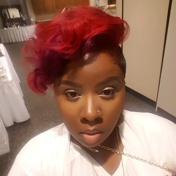 Meet your Posher, Michaela - Picture 1 of 1